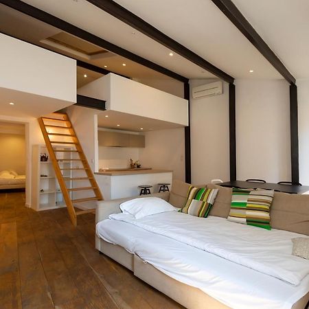 Les Appartements Du Roi De Rome - Hypercentre Ajaccio Аячо Екстериор снимка